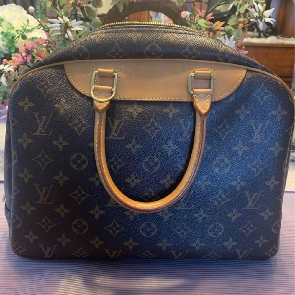 Louis Vuitton Deuville Monogram